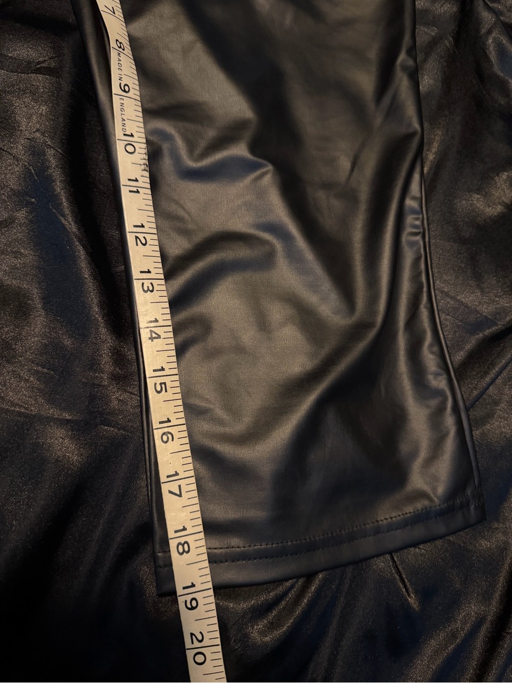 Faux Leather Capris NEW - Picture 6 of 6